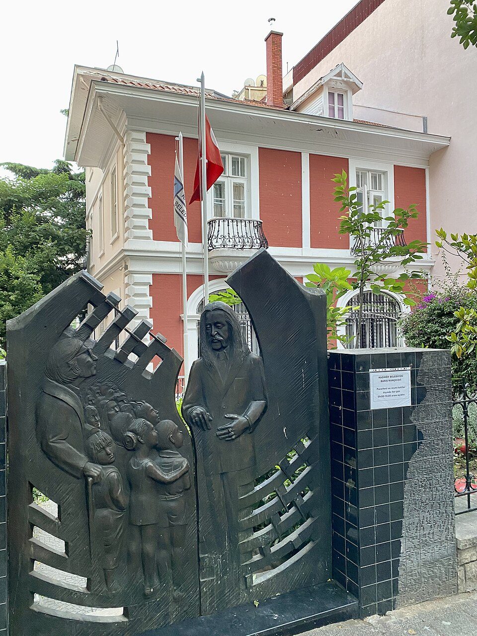 Barış Manço House in Moda, seen behind its garden gate.