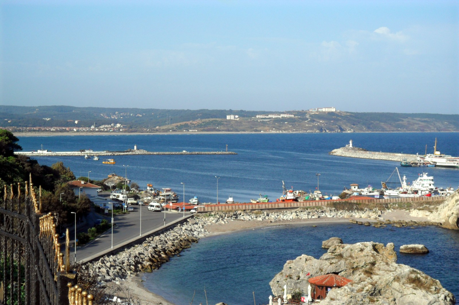 Boats and breakwaters at Şile harbour, photographed in 2012.