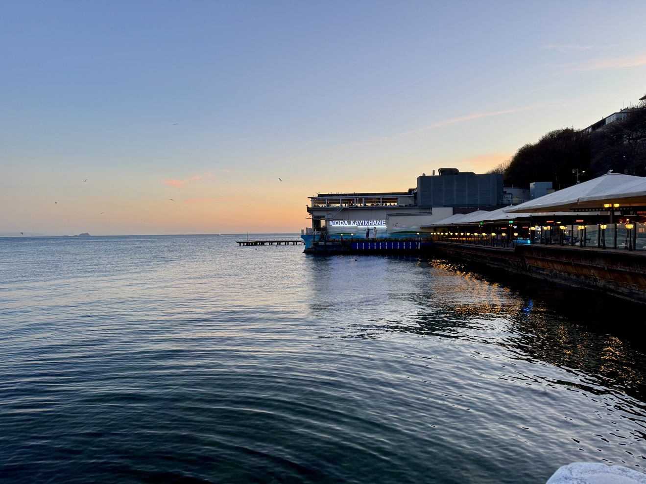 Evening light on the Moda waterfront, photographed in April 2026.